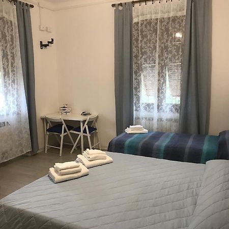 Albergo Chiara Savignone Екстер'єр фото