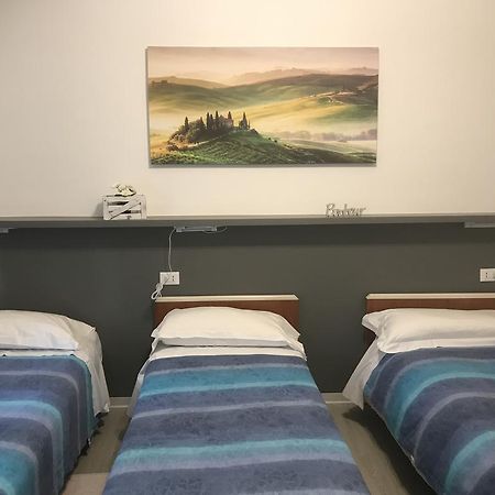 Albergo Chiara Savignone Екстер'єр фото