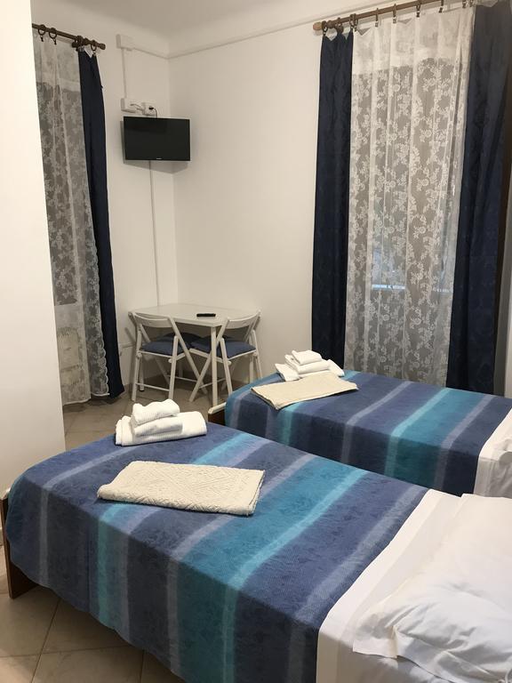 Albergo Chiara Savignone Екстер'єр фото